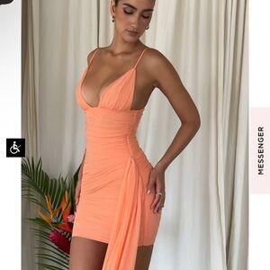 *NWT* House of CB INDIA 
SORBET GATHERED MINI DRESS XS